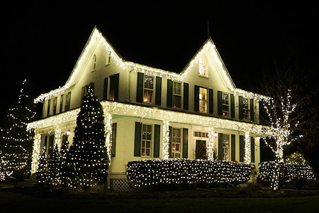 Holiday Lighting Thumbnail